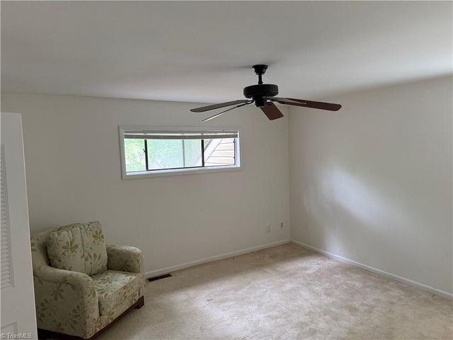 205 Village Lane F, Greensboro, NC 27409
