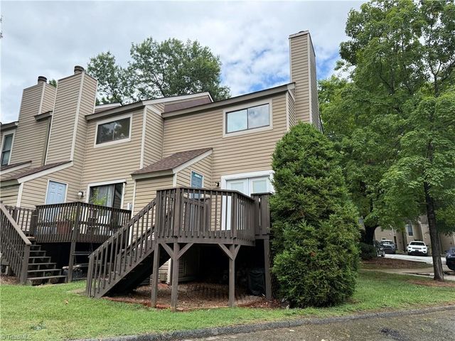 205 Village Lane F, Greensboro, NC 27409