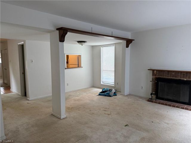 205 Village Lane F, Greensboro, NC 27409