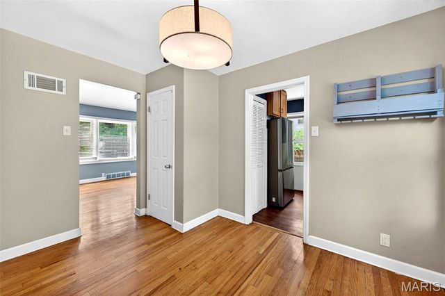 9719 Greenwood Terrace, Rock Hill, MO 63119