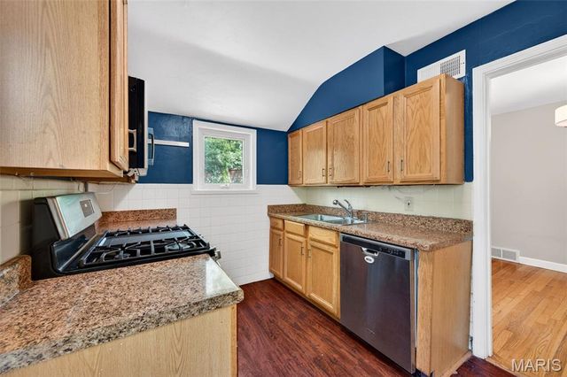 9719 Greenwood Terrace, Rock Hill, MO 63119