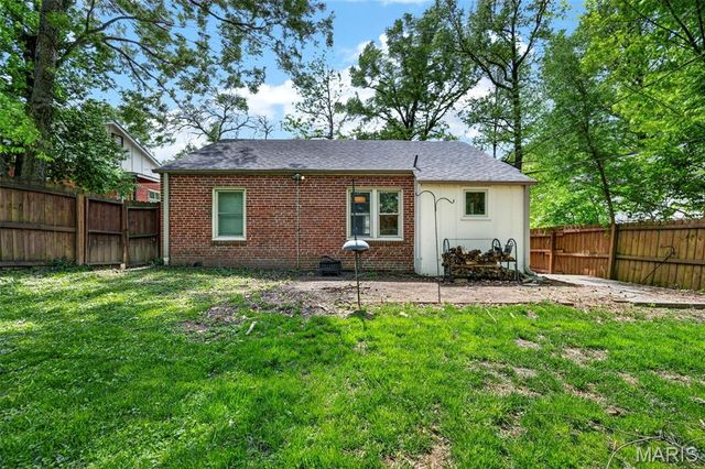 9719 Greenwood Terrace, Rock Hill, MO 63119
