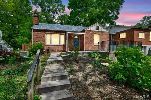 9719 Greenwood Terrace, Rock Hill, MO 63119