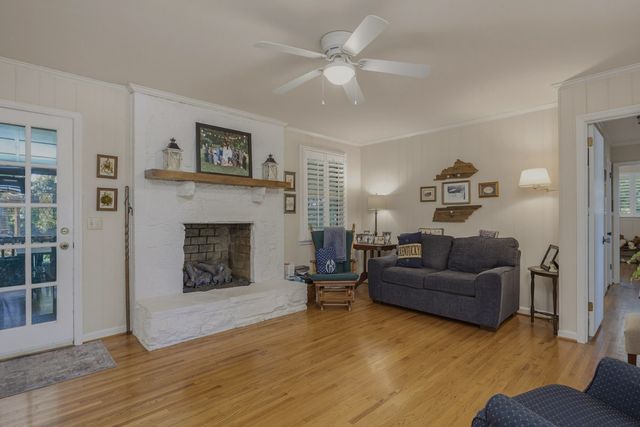8417 Merrymount Dr, Nashville, TN 37221