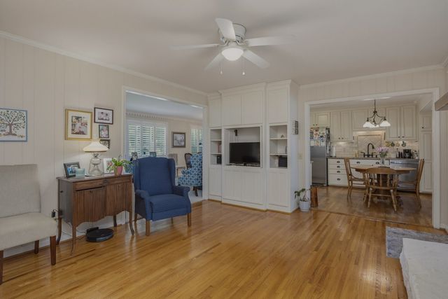 8417 Merrymount Dr, Nashville, TN 37221