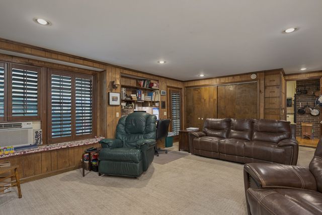 8417 Merrymount Dr, Nashville, TN 37221