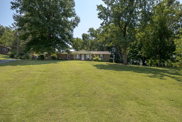 8417 Merrymount Dr, Nashville, TN 37221