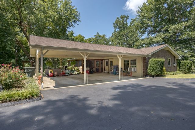 8417 Merrymount Dr, Nashville, TN 37221