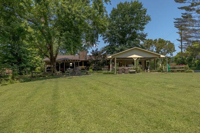 8417 Merrymount Dr, Nashville, TN 37221