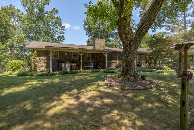 8417 Merrymount Dr, Nashville, TN 37221