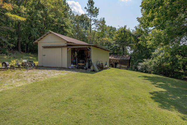 8417 Merrymount Dr, Nashville, TN 37221