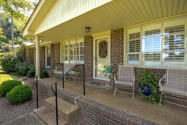 8417 Merrymount Dr, Nashville, TN 37221