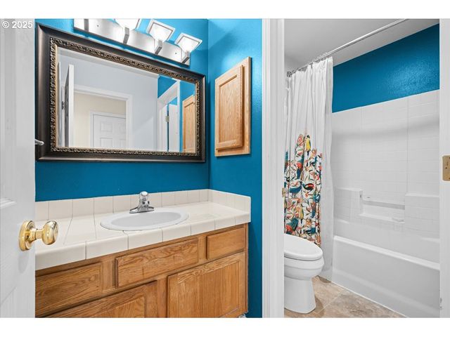 30700 Nw TUREL Dr, North Plains, OR 97133