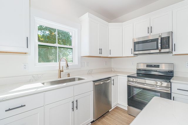 614 B Collins St., Myrtle Beach, SC 29577