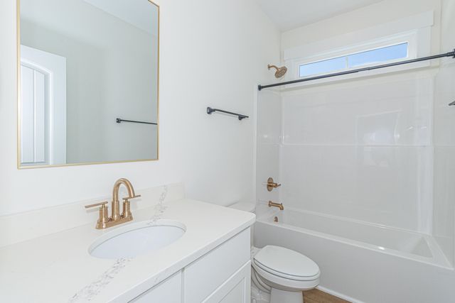 614 B Collins St., Myrtle Beach, SC 29577