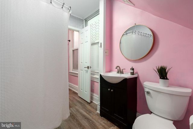 1906 W MAIN ST, Richmond, VA 23220