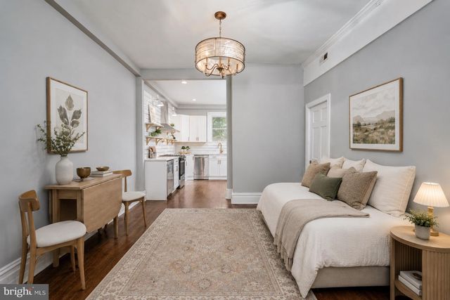 1906 W MAIN ST, Richmond, VA 23220