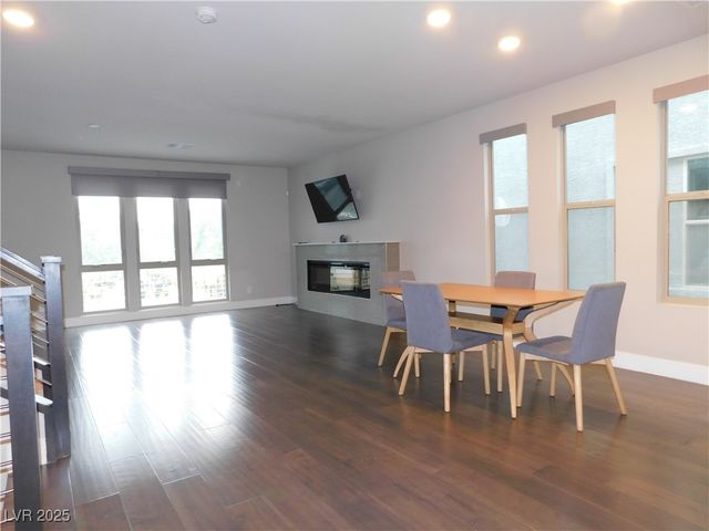 8065 Misty Canyon Avenue, Las Vegas, NV 89113