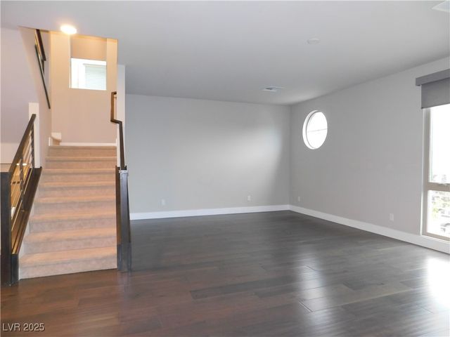 8065 Misty Canyon Avenue, Las Vegas, NV 89113