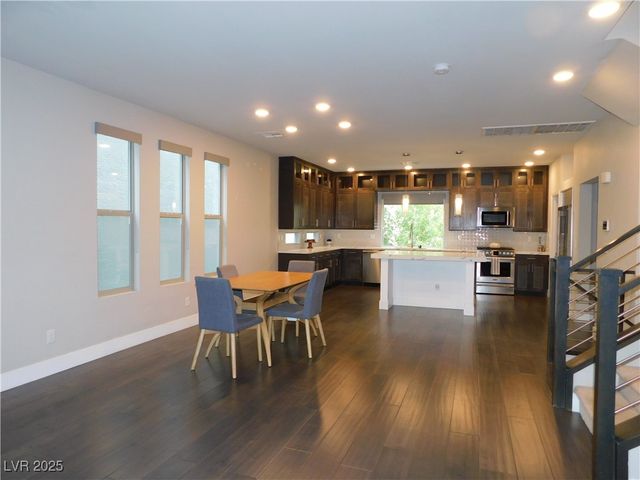 8065 Misty Canyon Avenue, Las Vegas, NV 89113