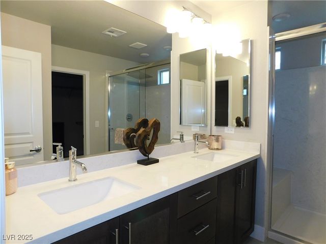 8065 Misty Canyon Avenue, Las Vegas, NV 89113