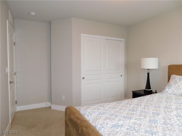 8065 Misty Canyon Avenue, Las Vegas, NV 89113