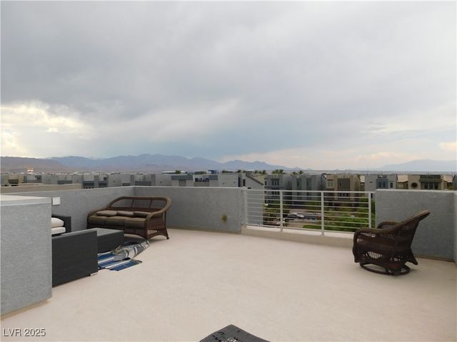 8065 Misty Canyon Avenue, Las Vegas, NV 89113