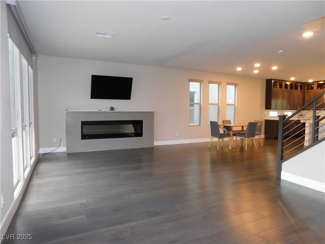 8065 Misty Canyon Avenue, Las Vegas, NV 89113