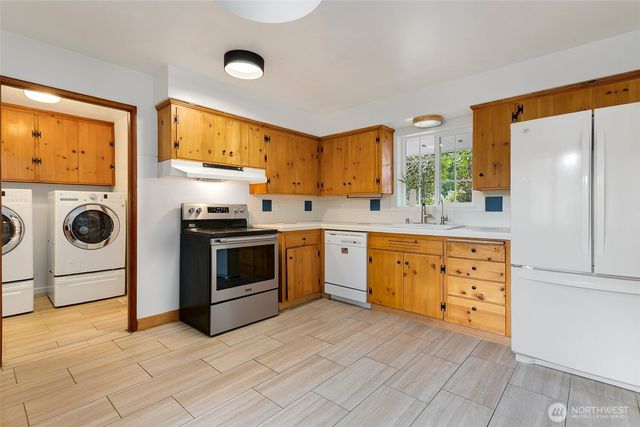 8424 97th Street SW, Lakewood, WA 98498
