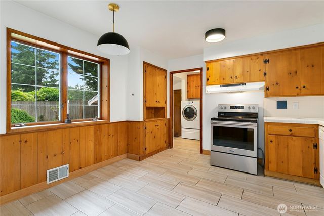 8424 97th Street SW, Lakewood, WA 98498