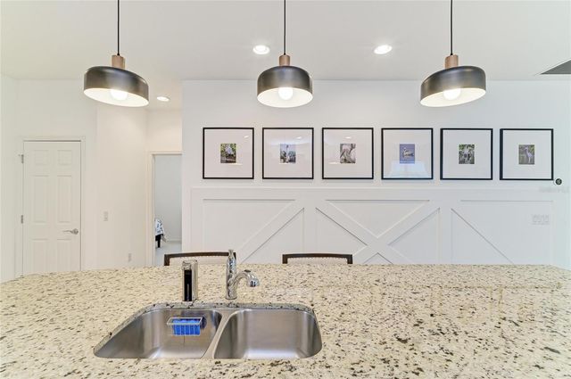 6735 HAVERHILL COURT, Bradenton, FL 34202