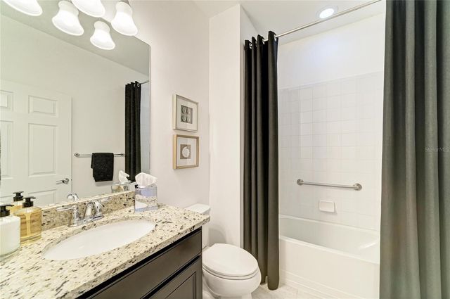 6735 HAVERHILL COURT, Bradenton, FL 34202