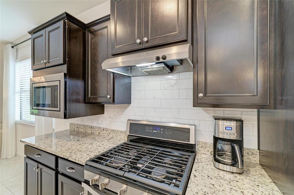 Image 11 of property listing at 6735 HAVERHILL COURT, Bradenton, FL 34202