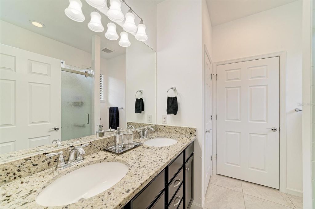 Image 22 of property listing at 6735 HAVERHILL COURT, Bradenton, FL 34202