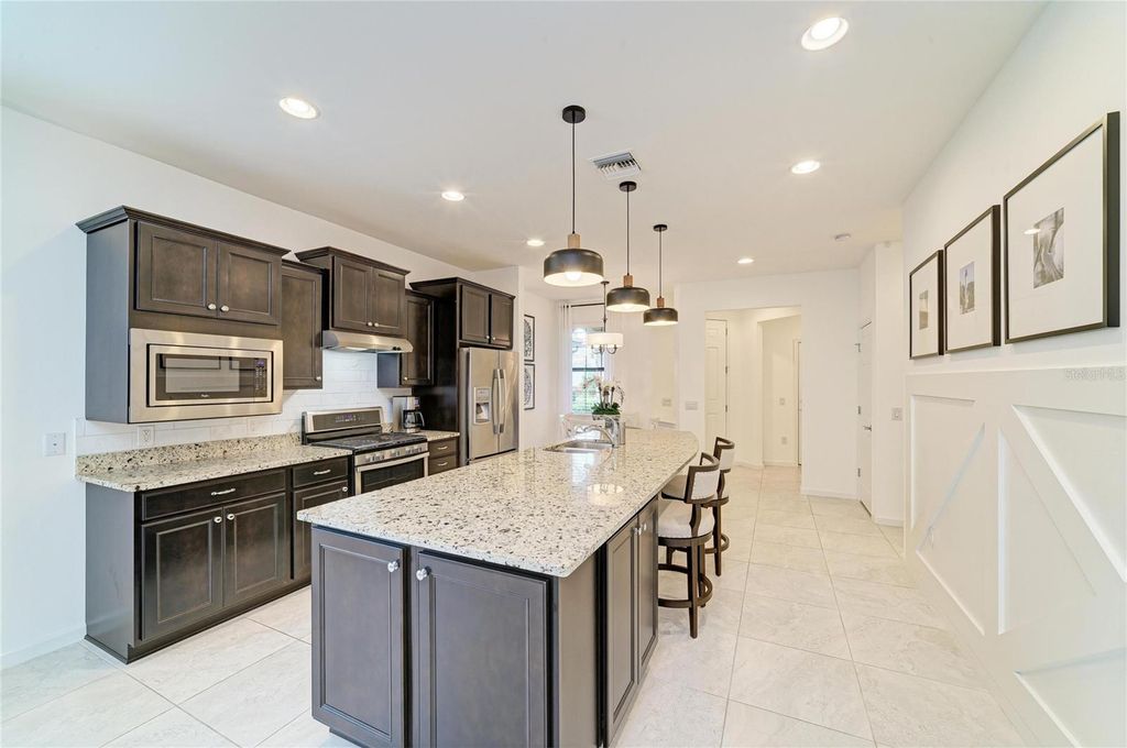 Image 8 of property listing at 6735 HAVERHILL COURT, Bradenton, FL 34202