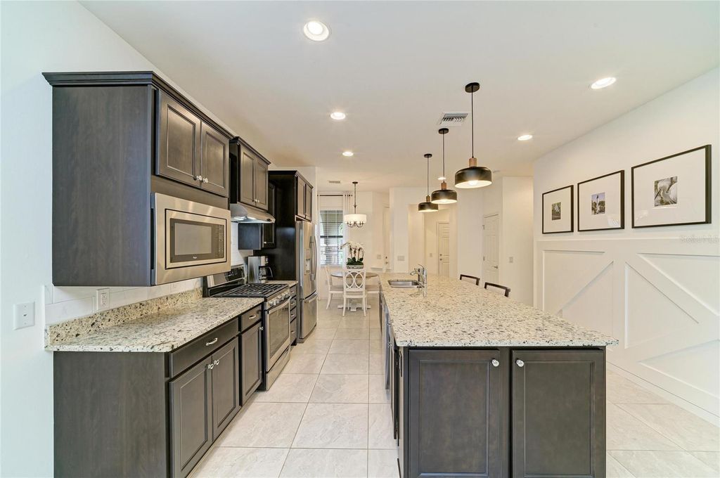 Image 9 of property listing at 6735 HAVERHILL COURT, Bradenton, FL 34202