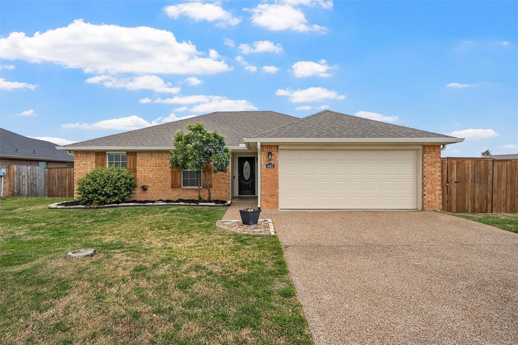 4401 Lacey Circle, Waco, TX 76708
