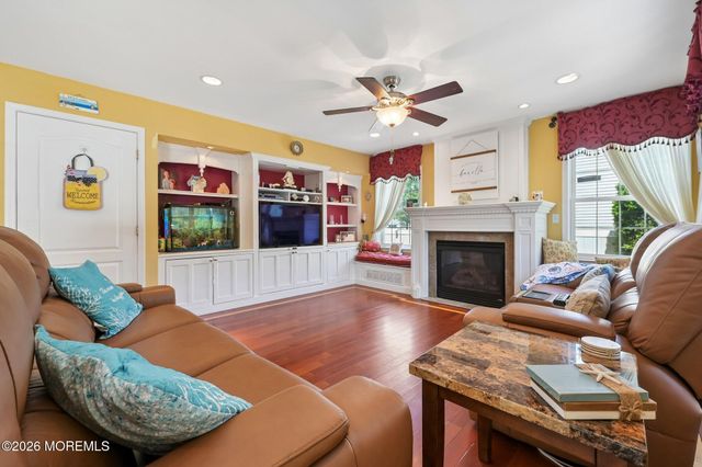 155 Riptide Avenue, Manahawkin, NJ 08050