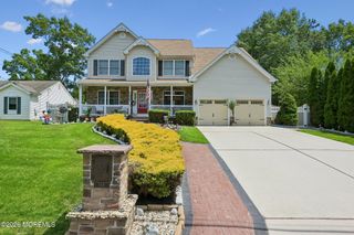155 Riptide Avenue, Manahawkin, NJ 08050