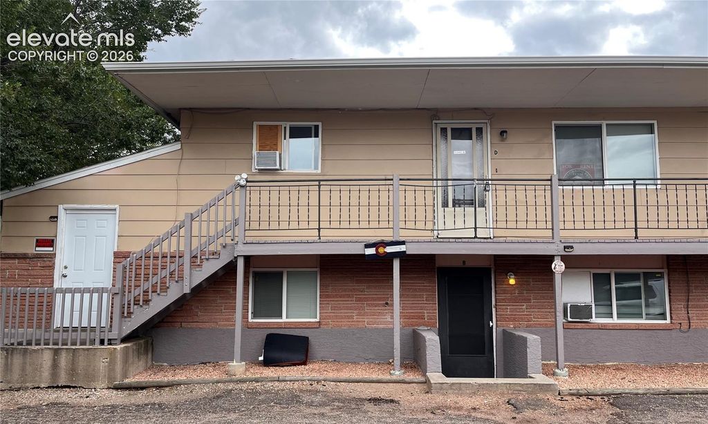 17 University Drive, Colorado Springs, CO 80910