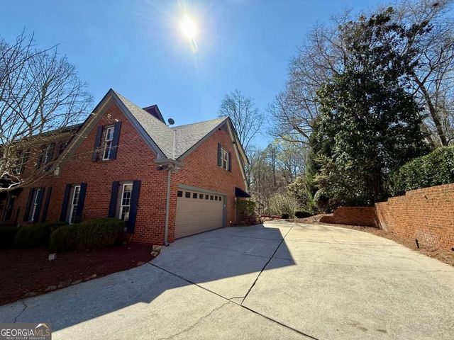 7300 Chattahoochee Bluff Drive, Atlanta, GA 30350