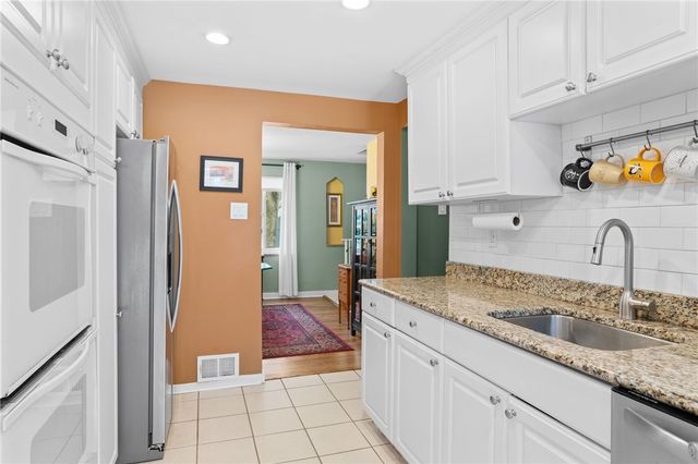 1049 Windermere Dr., Squirrel Hill, PA 15218