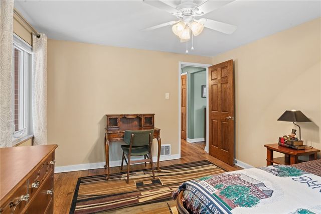 1049 Windermere Dr., Squirrel Hill, PA 15218