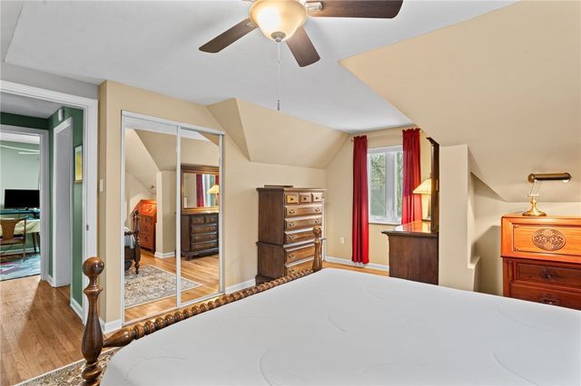 1049 Windermere Dr., Squirrel Hill, PA 15218