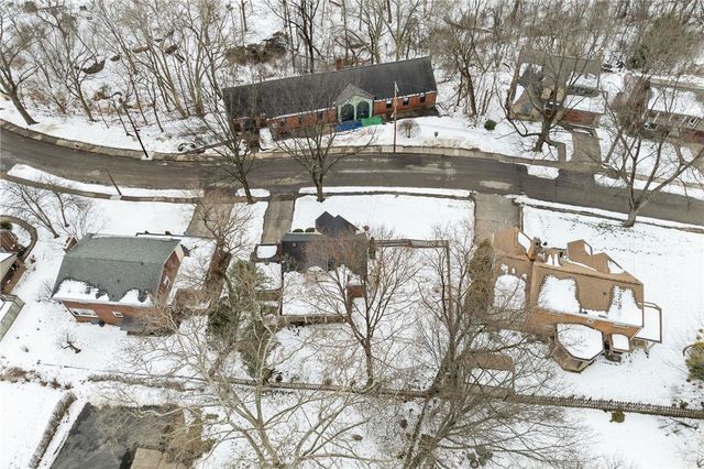 1049 Windermere Dr., Squirrel Hill, PA 15218