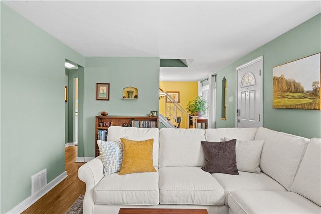 1049 Windermere Dr., Squirrel Hill, PA 15218