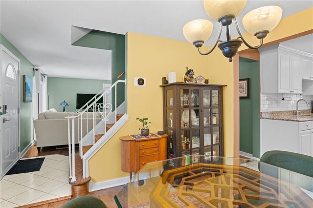 1049 Windermere Dr., Squirrel Hill, PA 15218