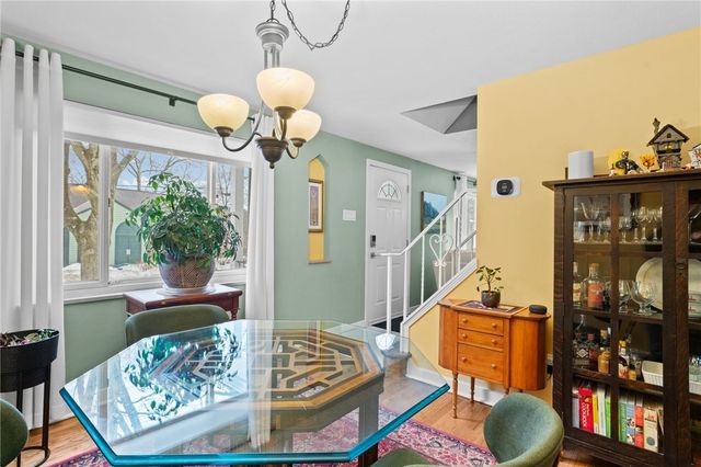 1049 Windermere Dr., Squirrel Hill, PA 15218