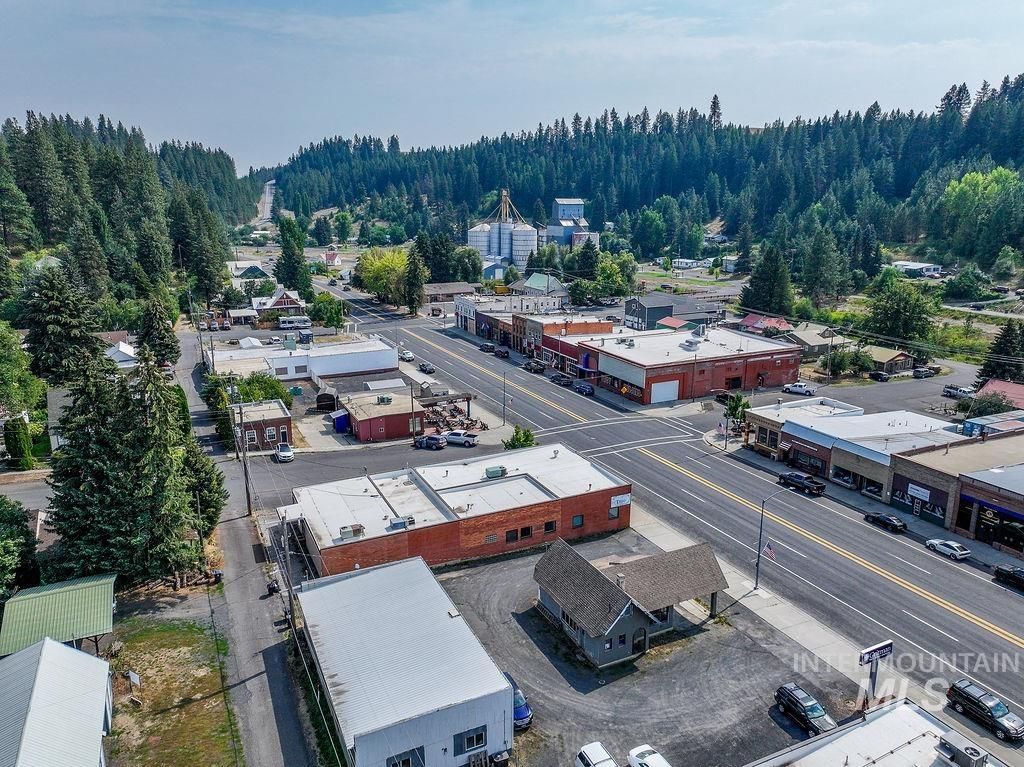 424 S Main St, Troy, ID 83871 photo 3
