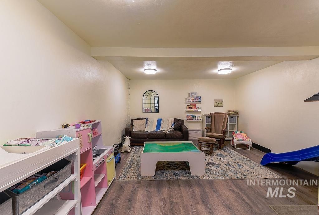 424 S Main St, Troy, ID 83871 photo 6